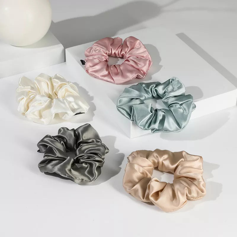 Selene Large Mulberry Silk Scrunchy - 11 cm Diameter - 22MM